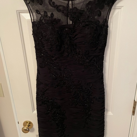 Mon Cheri Dresses & Skirts - Mon Cheri Elegant Black Dress